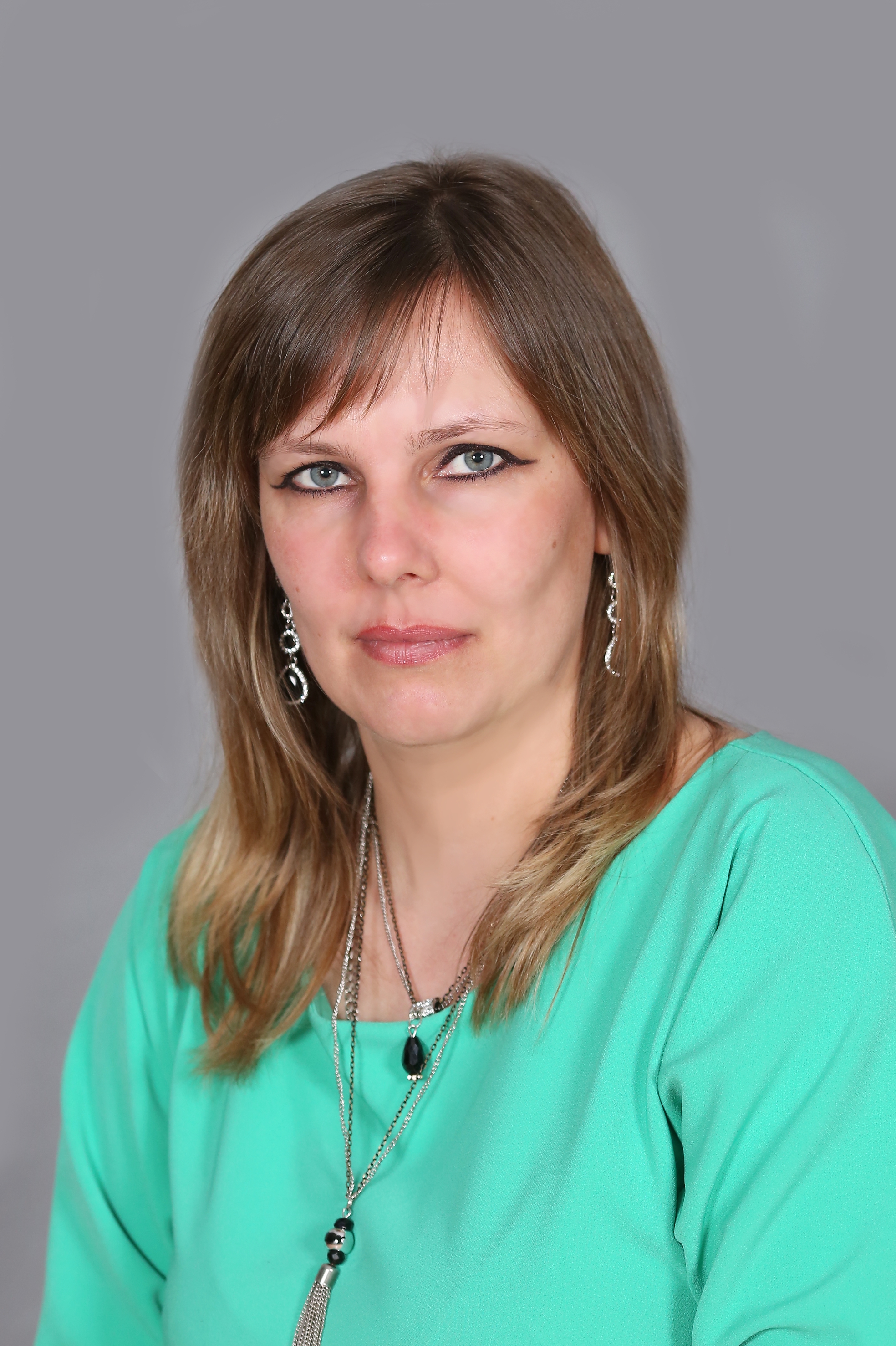 Емельянова Елена Викторовна.